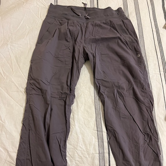 Lulu lemon Studio Pants- 8 - Picture 2 of 3